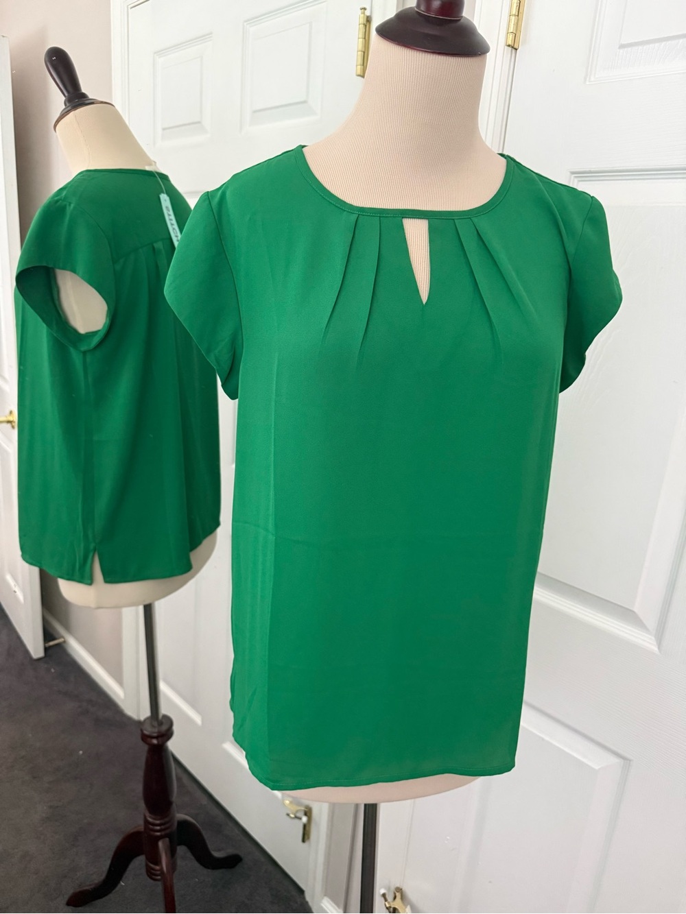 Fun2Fun Esther Women’s Green Pleated Keyhole Blouse S